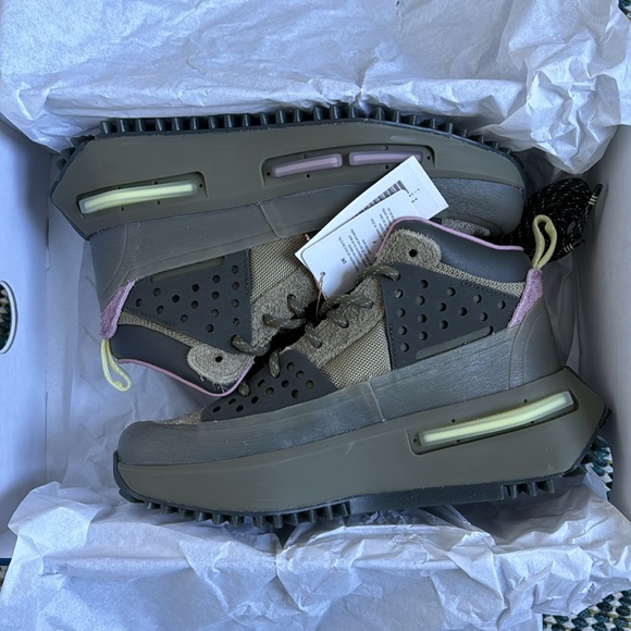 Pharrell Humanrace Adidas sneakers size 39.5 - Picture 3 of 10